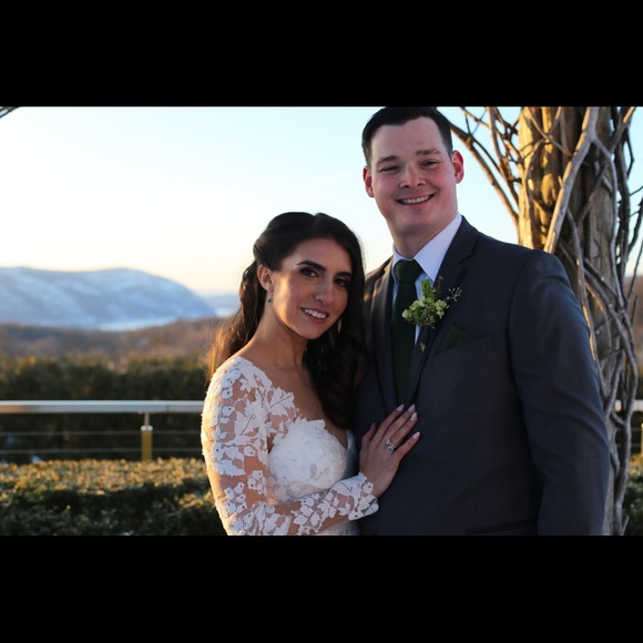 Meet your Posher, Emily - Picture 2 of 3